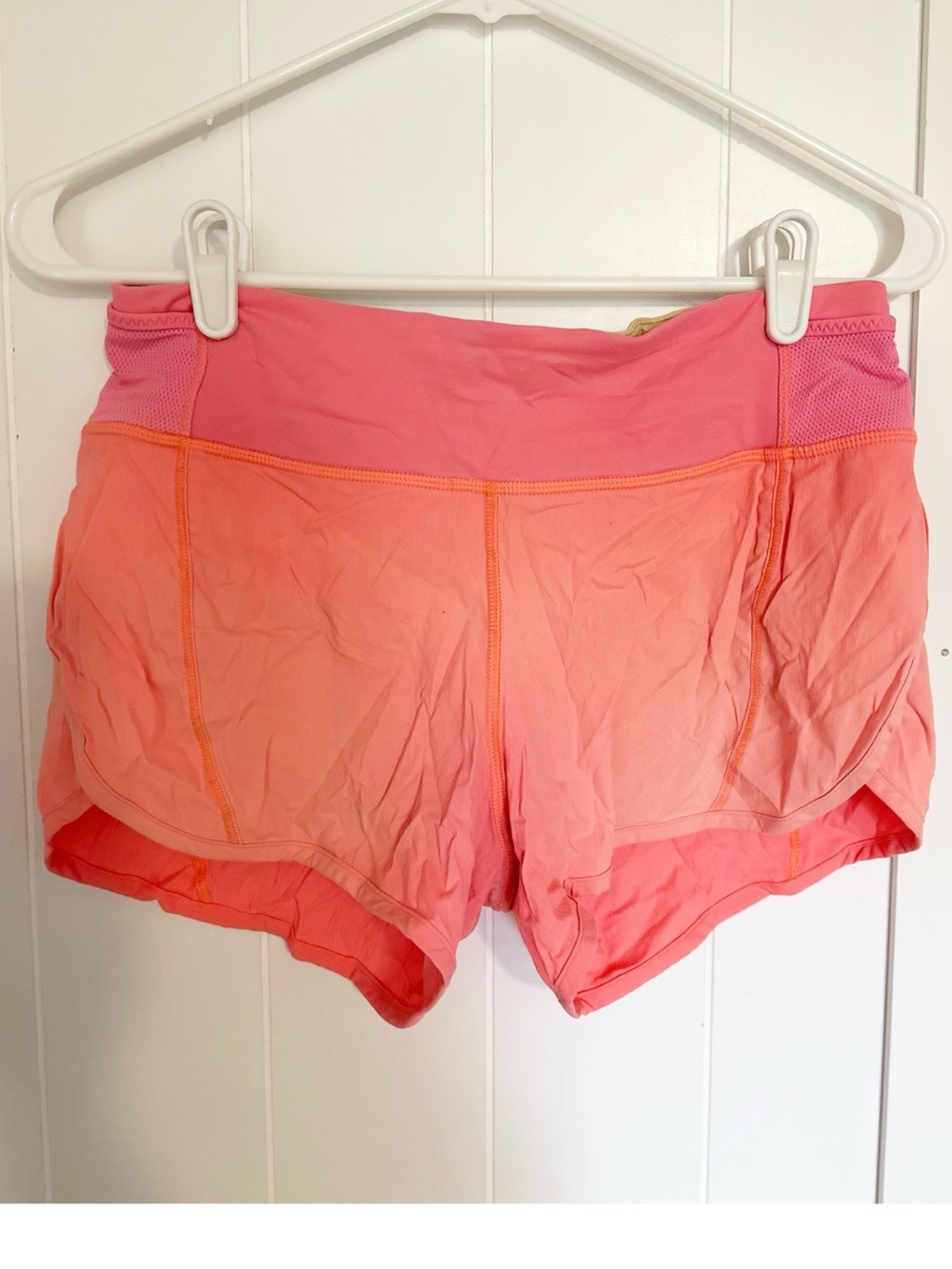 Lululemon speed up shorts size 4 pink orange sunset